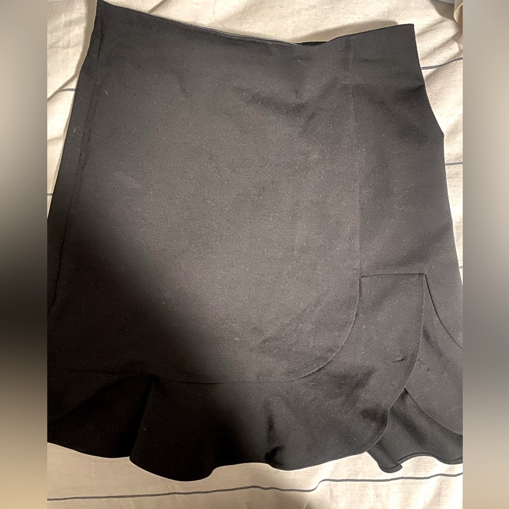 LOFT- Black mini skirt with ruffle slit